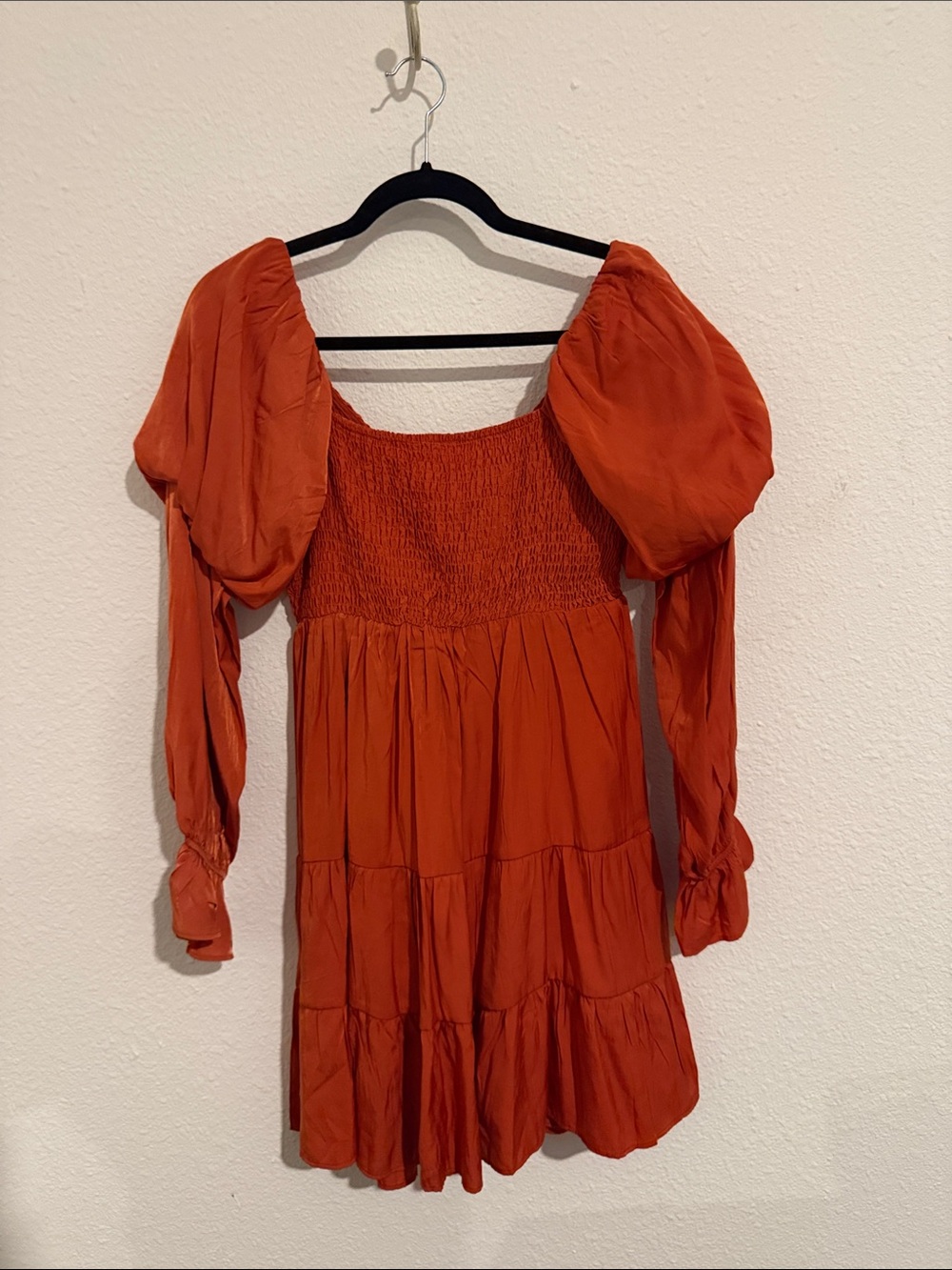 Women’s Rust Puff-Sleeve Smocked Mini Dress